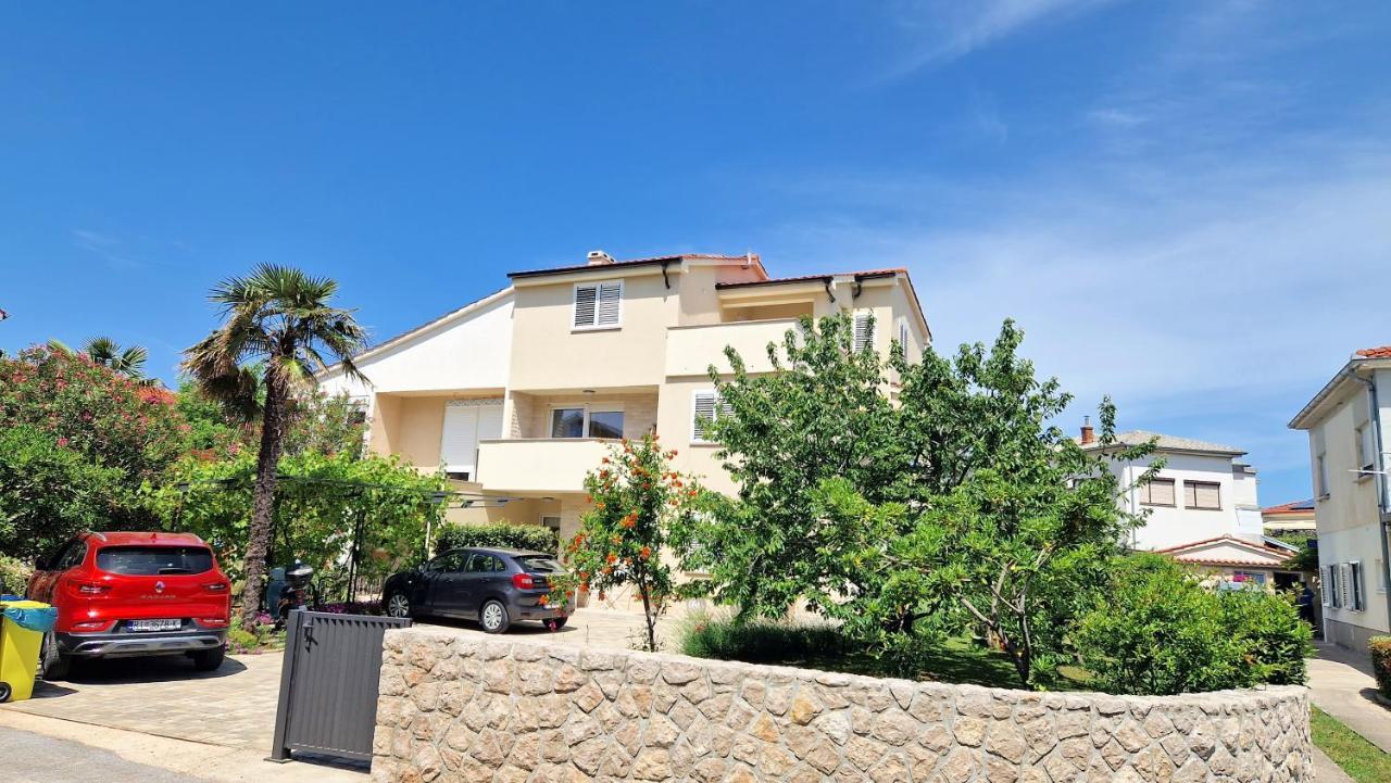 Apartment Pipo Krk Town Exterior photo
